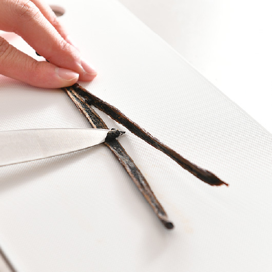 3 天然の最高級マダガスカル産バニラビーンズをたっぷり使用